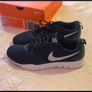Women’s Nike Flex Essential Trainer
